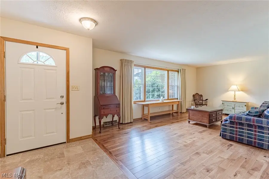 86 Blue Hill Lane, Fairlawn, OH 44333 - #2