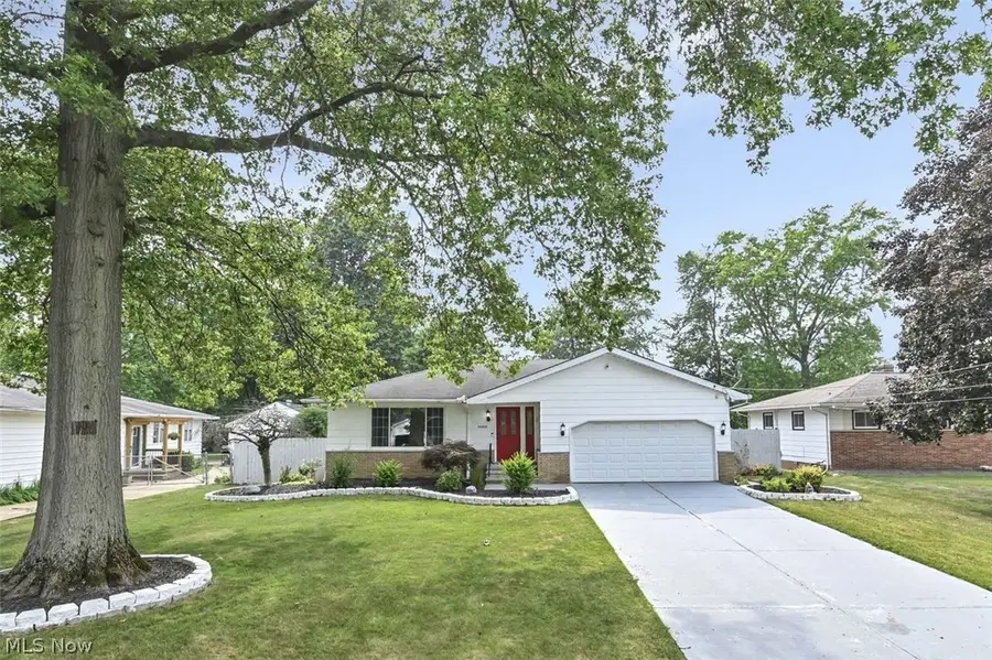 8088 Wesley Drive, Strongsville, OH 44136 - #2