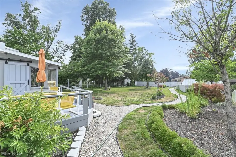 8088 Wesley Drive, Strongsville, OH 44136 - #3