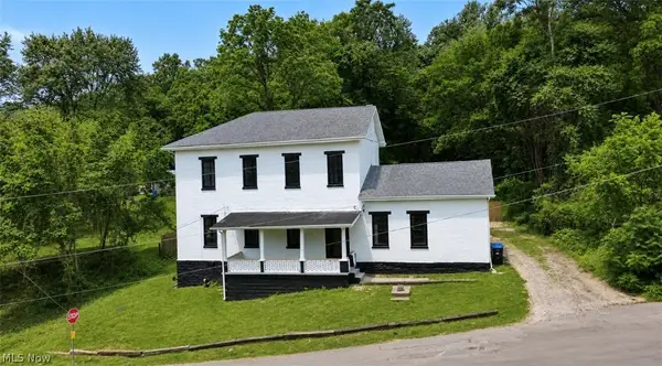 1521 Adamsville Road, Zanesville, OH 43701