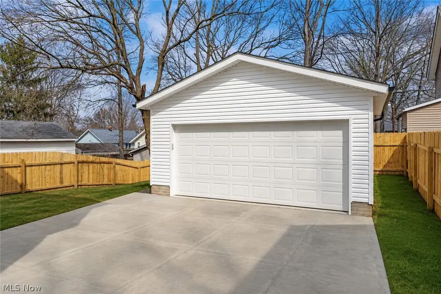 1331 Leonora Avenue, Akron, OH 44305 - #3
