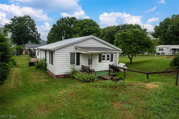 1109 Cemetery Drive, Coshocton, OH 43812