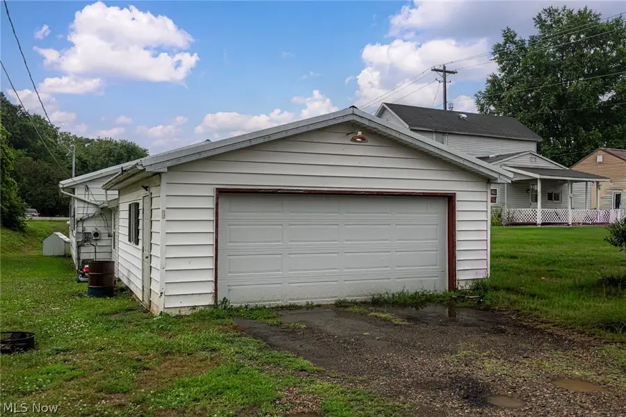 1109 Cemetery Drive, Coshocton, OH 43812 - #2