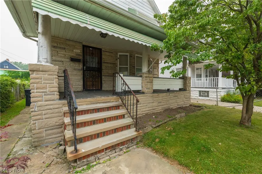 3151 W 105th Street, Cleveland, OH 44111 - #3