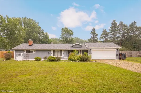 12762 Saint James Drive, Mantua, OH 44255