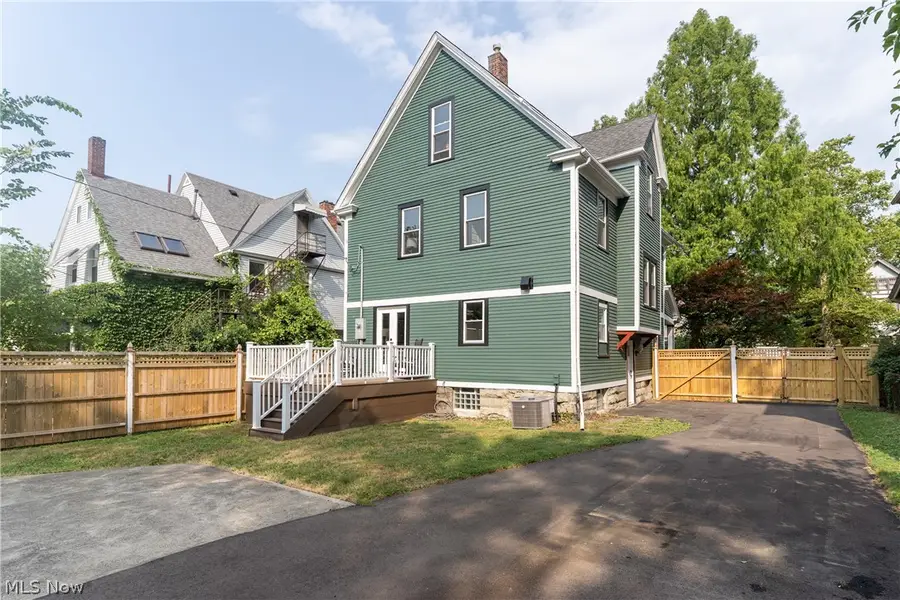1302 W 111th Street, Cleveland, OH 44102 - #3