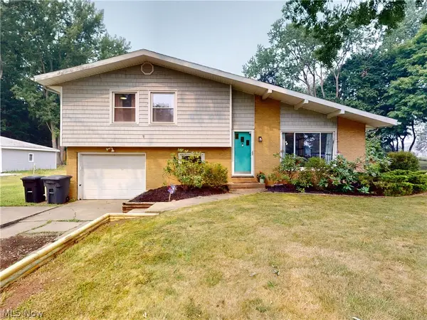 1464 Centerview Drive, Akron, OH 44321