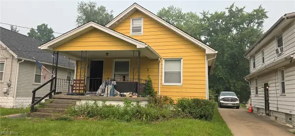 869 Sunshine Avenue, Youngstown, OH 44505