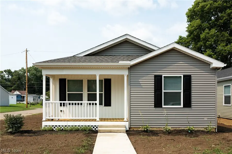 156 E Channel Street, Newark, OH 43055 - #2