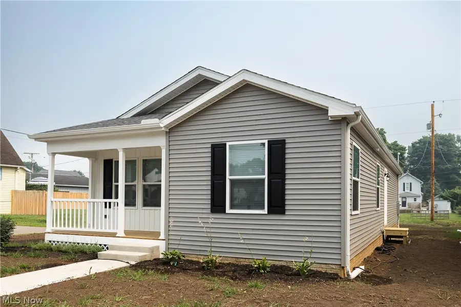 156 E Channel Street, Newark, OH 43055 - #3