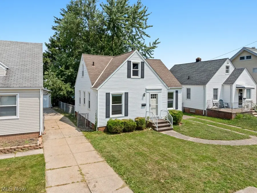 5702 Theota Avenue, Parma, OH 44129 - #2