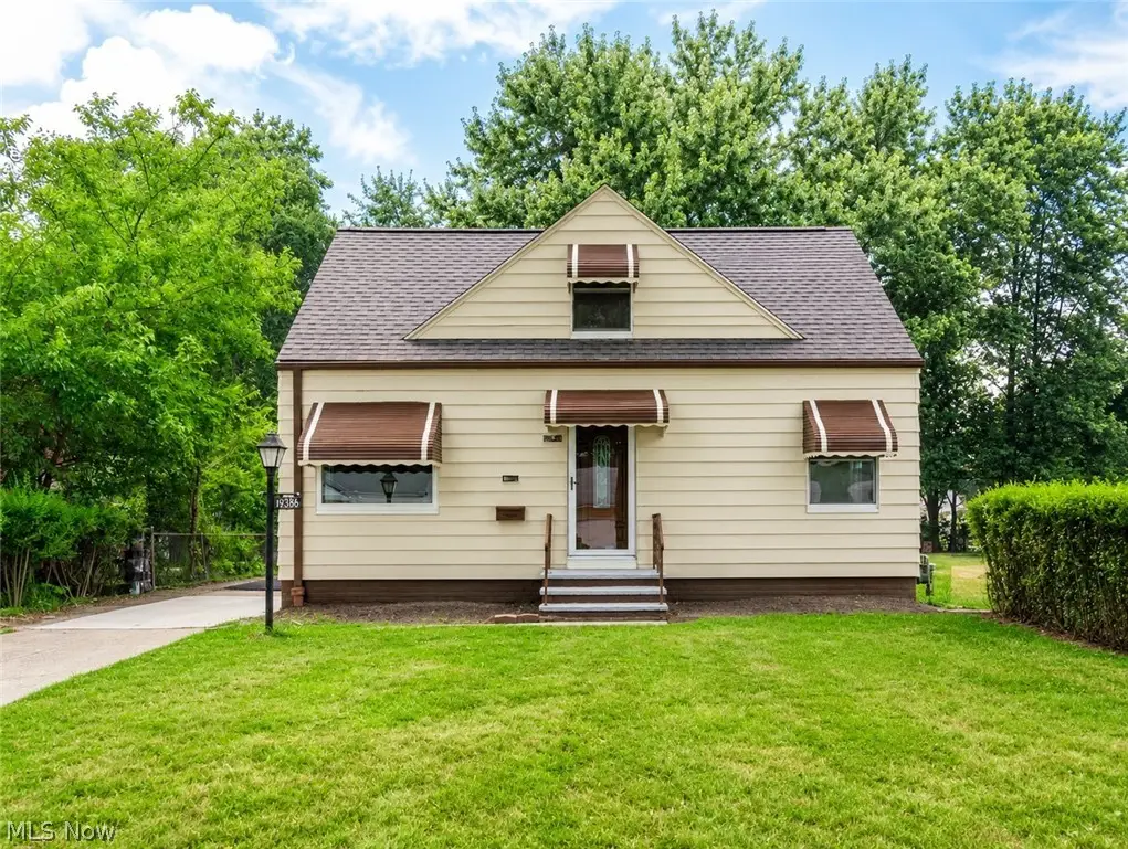 19808 Kings Highway, Warrensville Heights, OH 44122 - #1