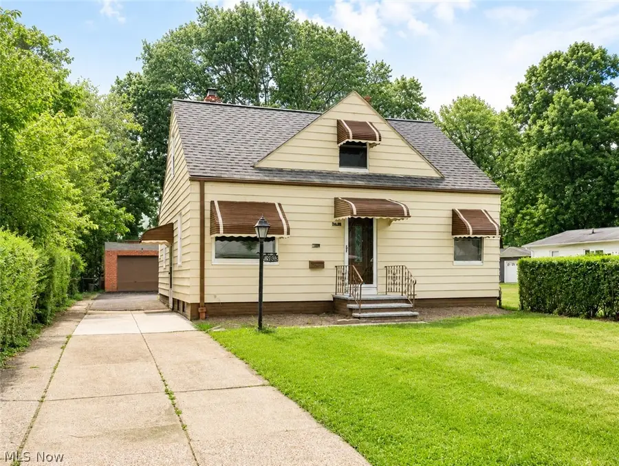 19808 Kings Highway, Warrensville Heights, OH 44122 - #2