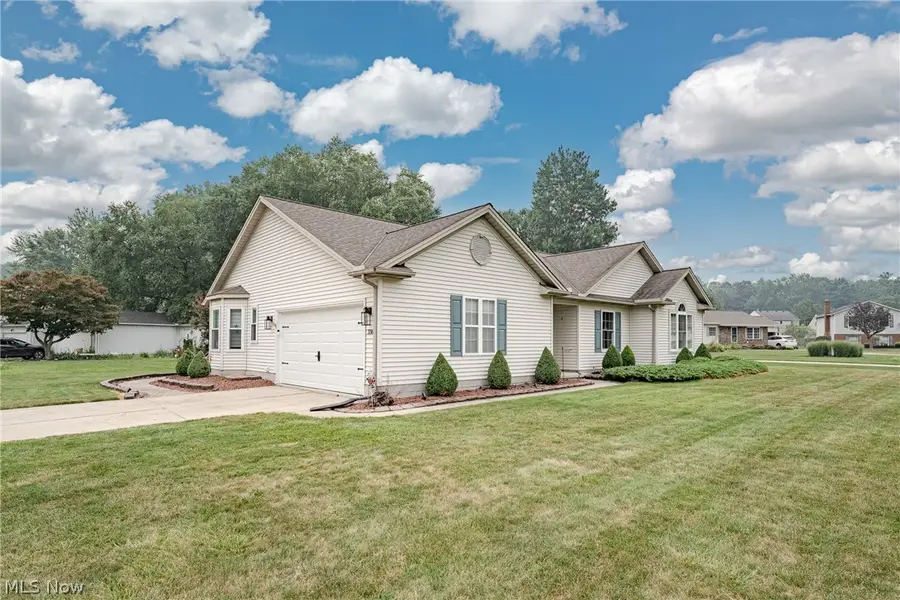 336 Middlefield Court, Painesville, OH 44077 - #2