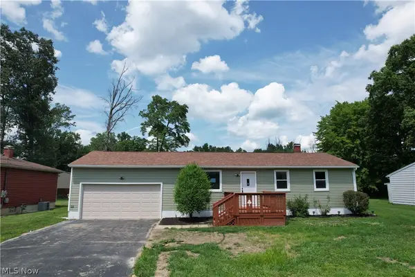 17964 Glendale Avenue, Lake Milton, OH 44429