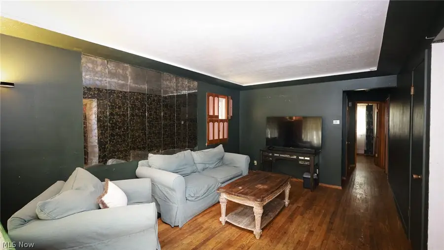 11820 Guardian Boulevard, Cleveland, OH 44135 - #2