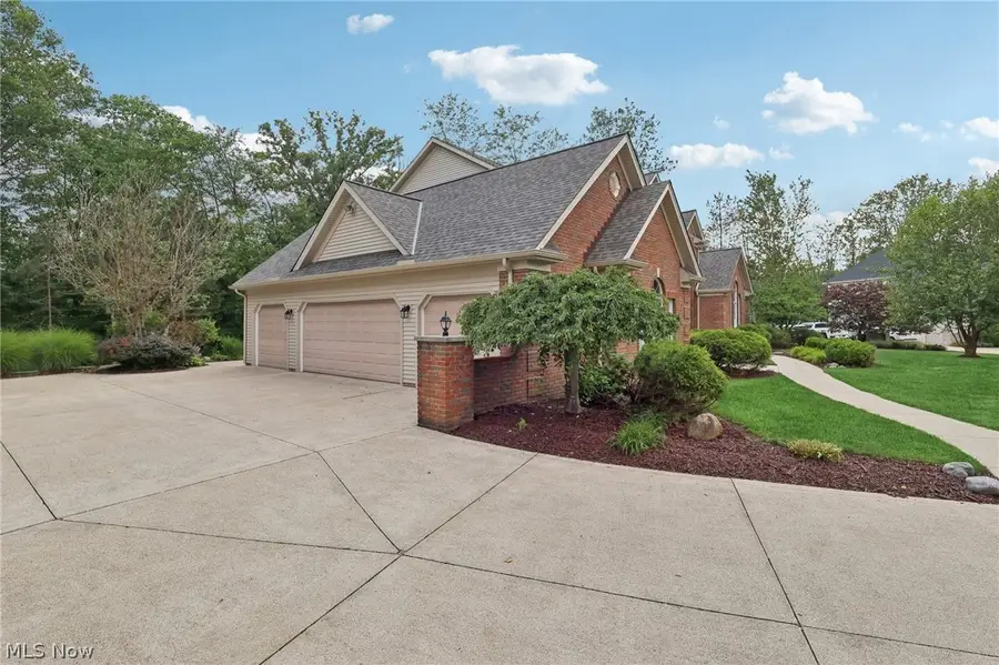 37540 Delamere Court, Solon, OH 44139 - #3