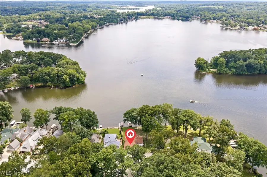 4534 Lahm Drive, New Franklin, OH 44319 - #3