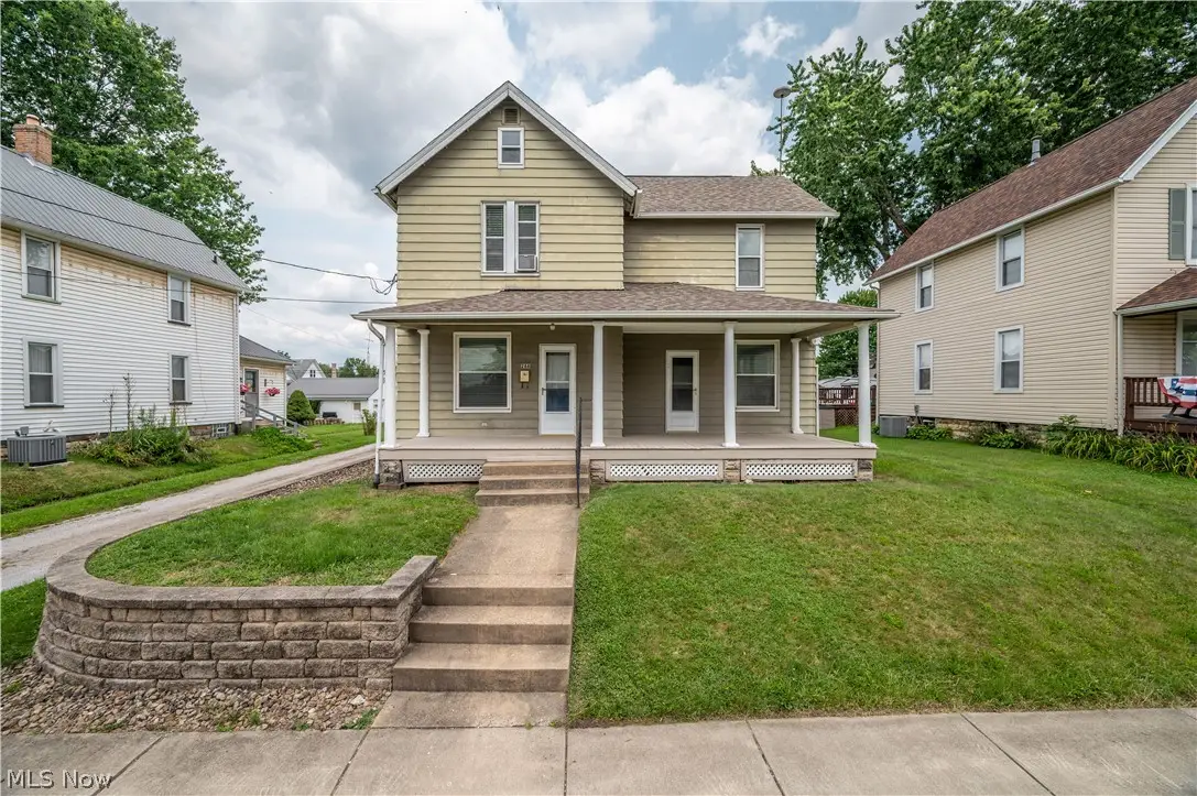 266 W Martin Street, East Palestine, OH 44413 - #1