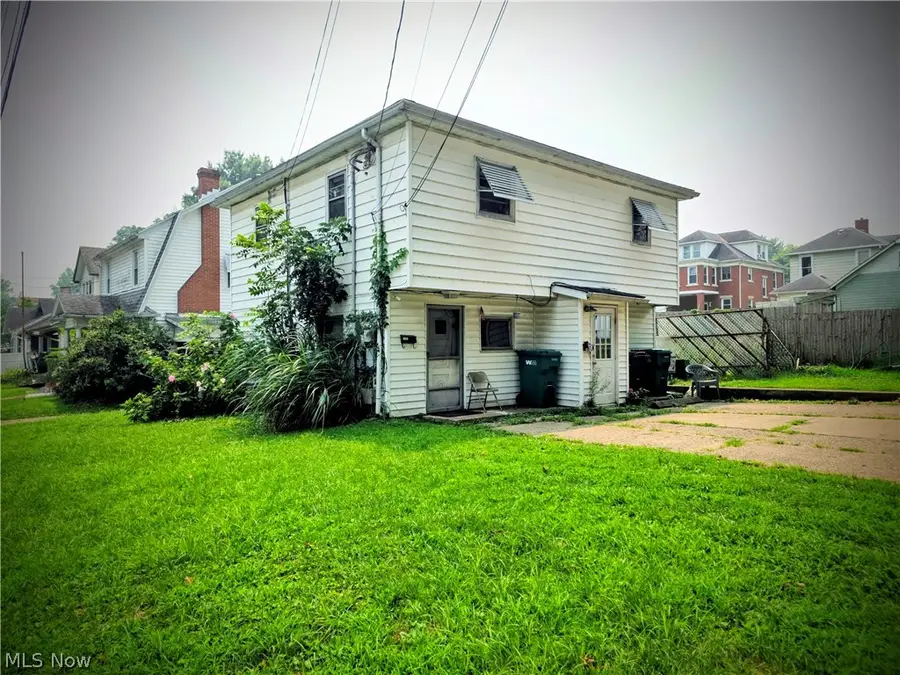 2402 Avery Street, Parkersburg, WV 26101 - #3