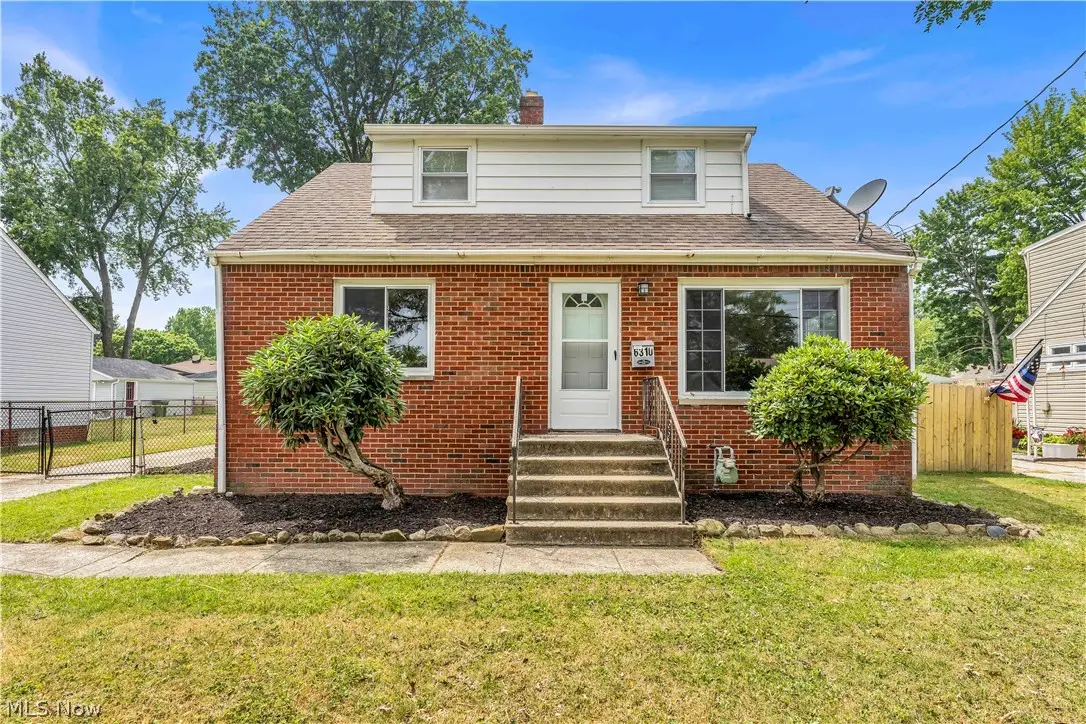 6310 Alexandria Drive, Parma, OH 44130 - #1