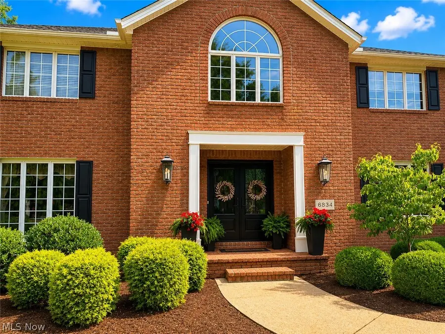 6834 Harbor Nw Drive, Canton, OH 44718 - #2