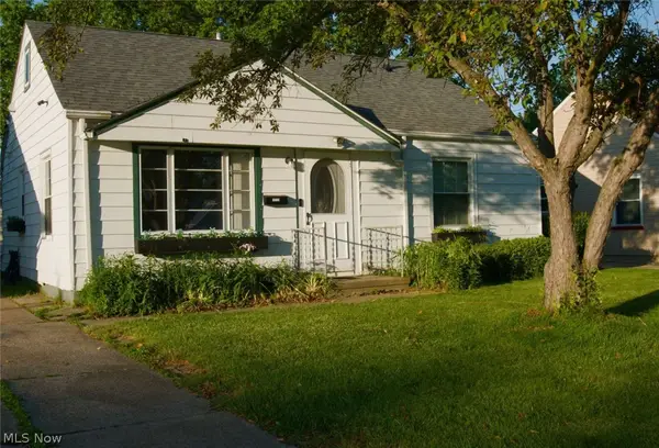 15731 Mina Avenue, Cleveland, OH 44135