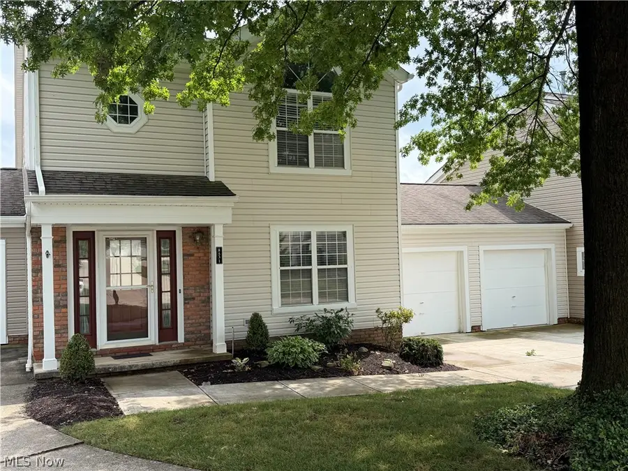 8531 Ravenswood Lane, Macedonia, OH 44056 - #2