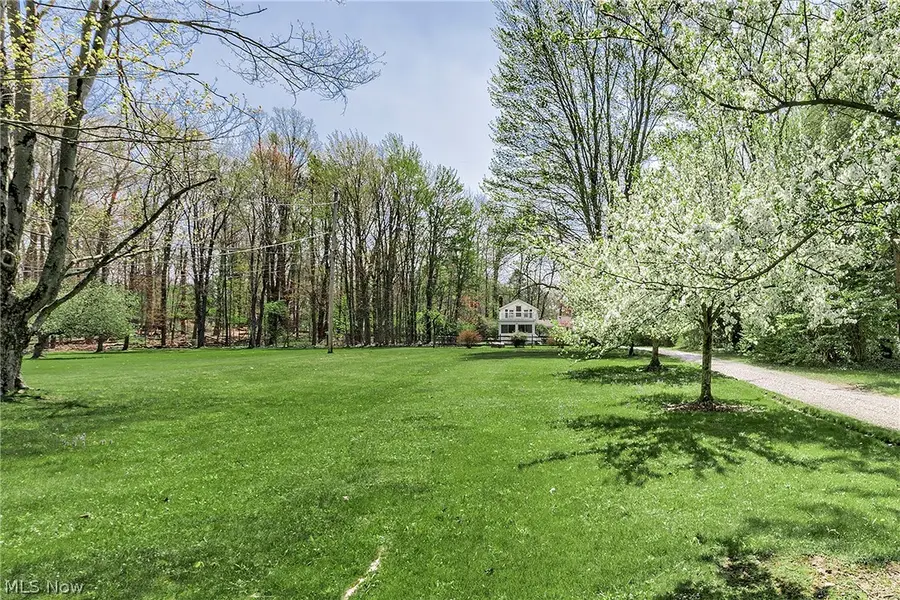15879 Hemlock Road, Chagrin Falls, OH 44022 - #2