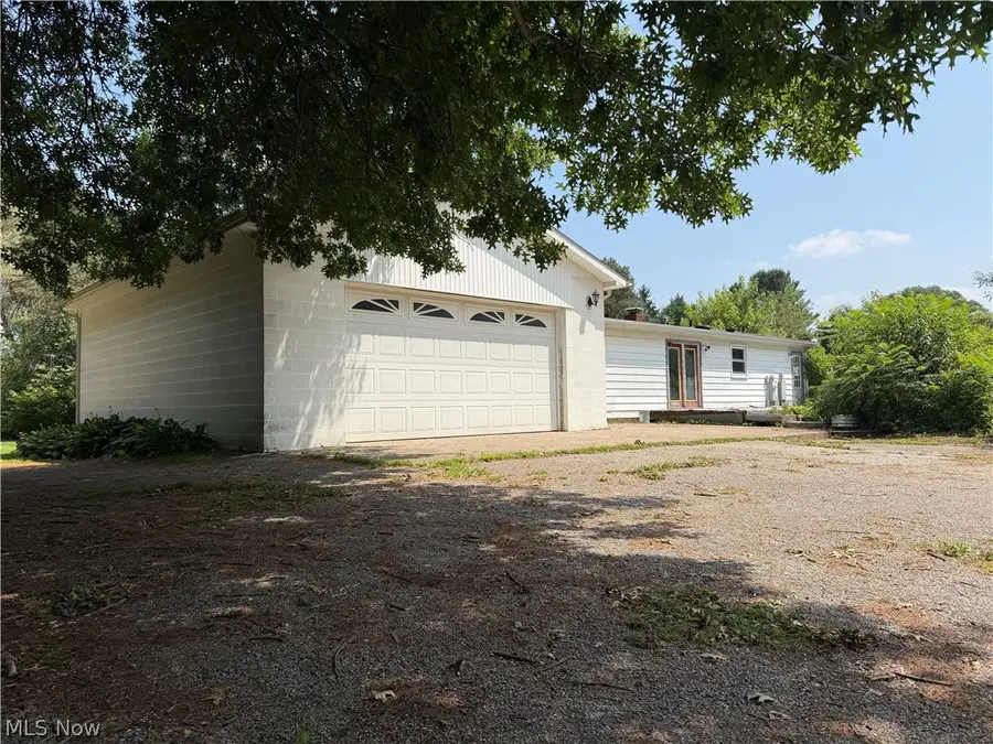 6300 Summers Road, Hartsgrove, OH 44099 - #2