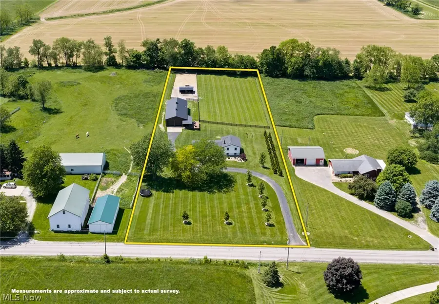695 SW Lebanon Road, Dalton, OH 44618 - #2