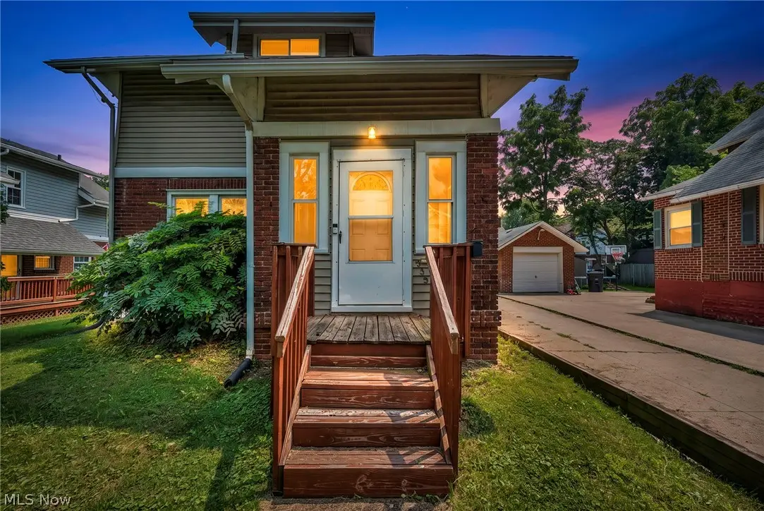 535 Brittain Road, Akron, OH 44305 - #1
