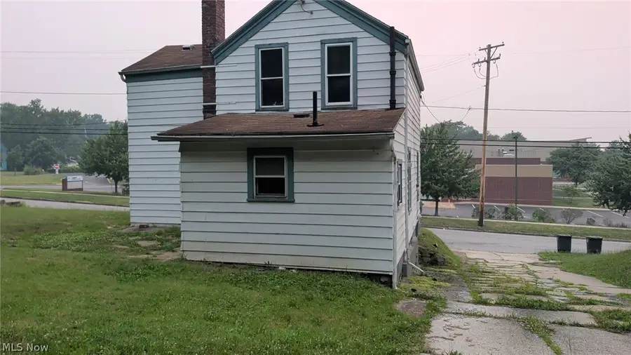581 Allyn Street, Akron, OH 44311 - #2