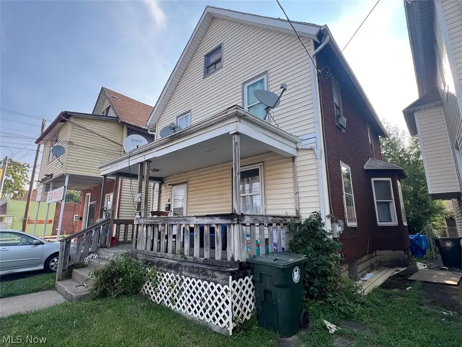 904 Harrison Sw Avenue, Canton, OH 44706 - #2
