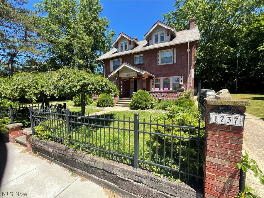 1737 Cumberland Road, Cleveland Heights, OH 44118 - #2