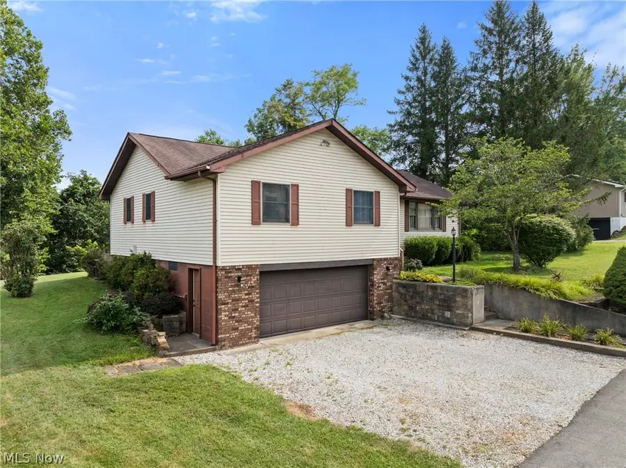 56062 Governor Drive, Bellaire, OH 43906 - #2