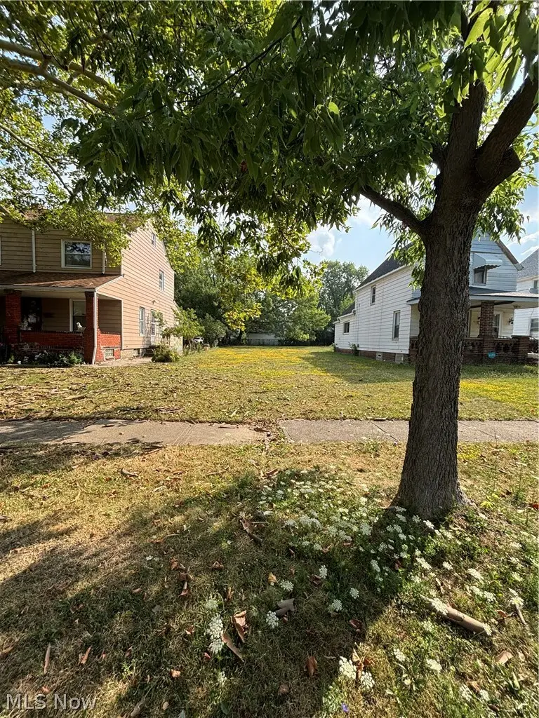 835 Whitcomb Road, Cleveland, OH 44110 - #1