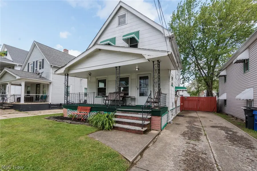 4318 Bucyrus Avenue, Cleveland, OH 44109 - #3