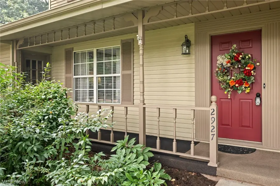 2927 Pleasant Nw Street, North Canton, OH 44720 - #2