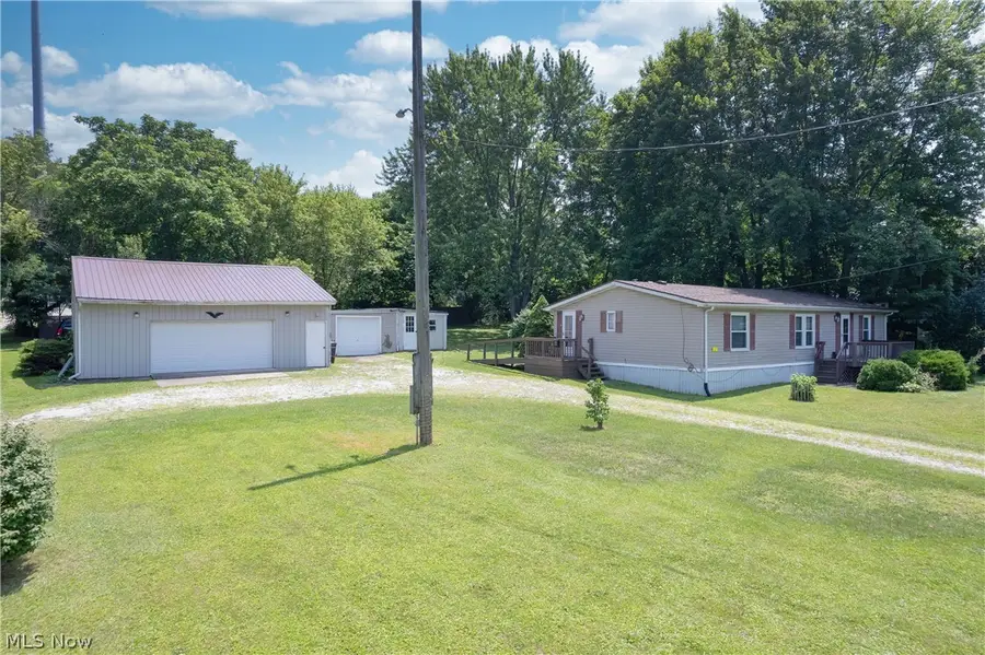1125 S Johnson Road, Sebring, OH 44672 - #3