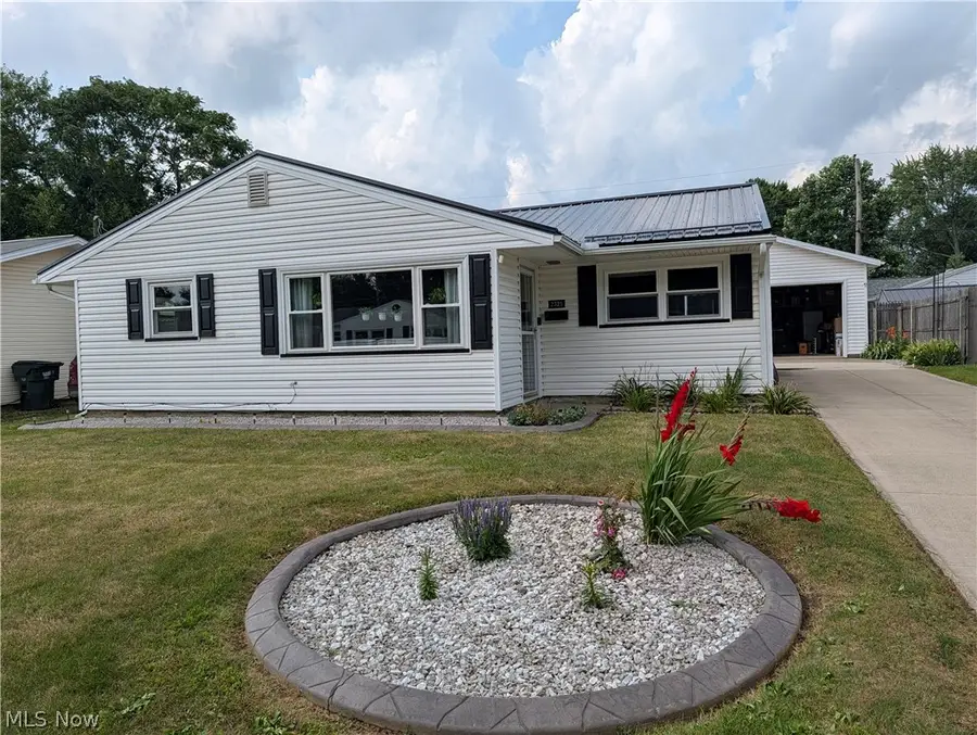 2325 Cathy Ne Drive, Canton, OH 44705 - #3