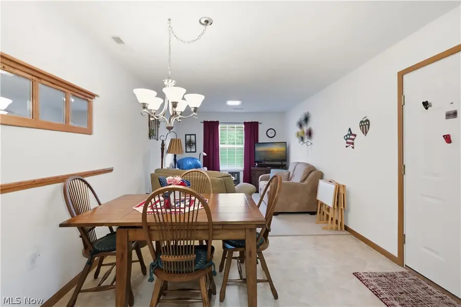 1238 Hunters Walk, Ashland, OH 44805 - #3