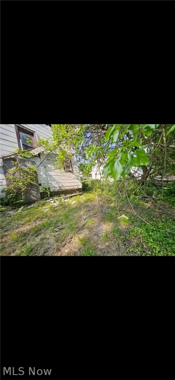 13318 Hartford Road, East Cleveland, OH 44112 - #3