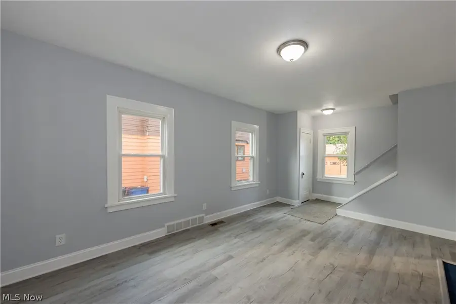1677 Hillview Road, Cleveland, OH 44112 - #2