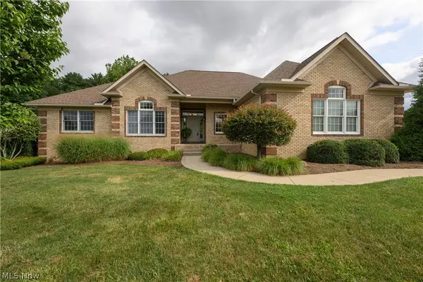 834 Forrest Ridge Drive, Dover, OH 44622