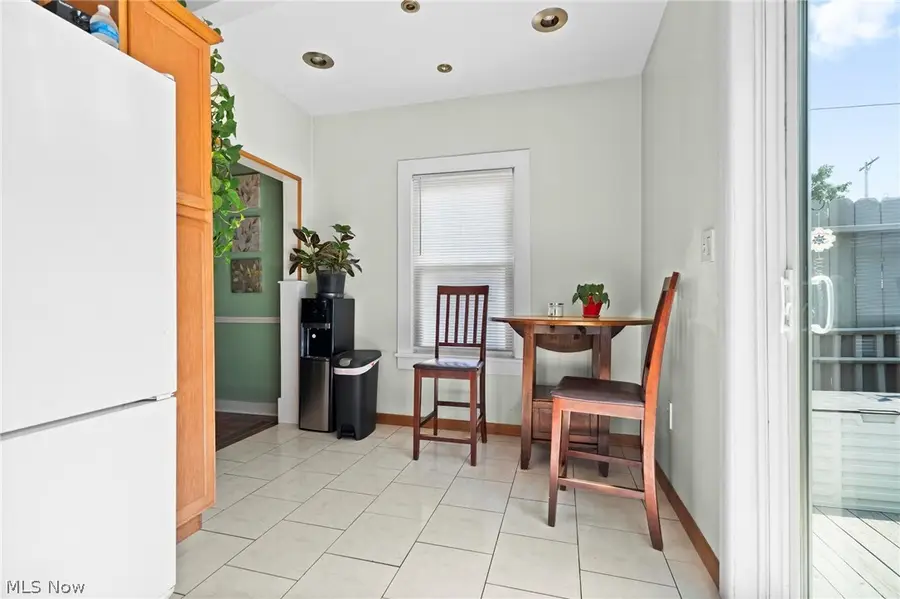 3270 W 122nd Street, Cleveland, OH 44111 - #3