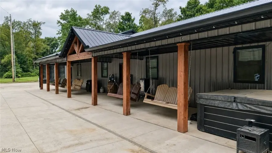 6168 SE Buckeye Hollow Se Road, Uhrichsville, OH 44683 - #3