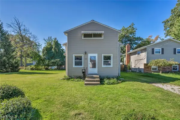 224 Kenyon Road, Eastlake, OH 44095