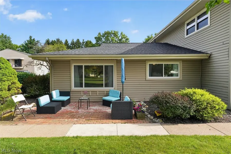 3826 Twin Pines Drive, Uniontown, OH 44685 - #2