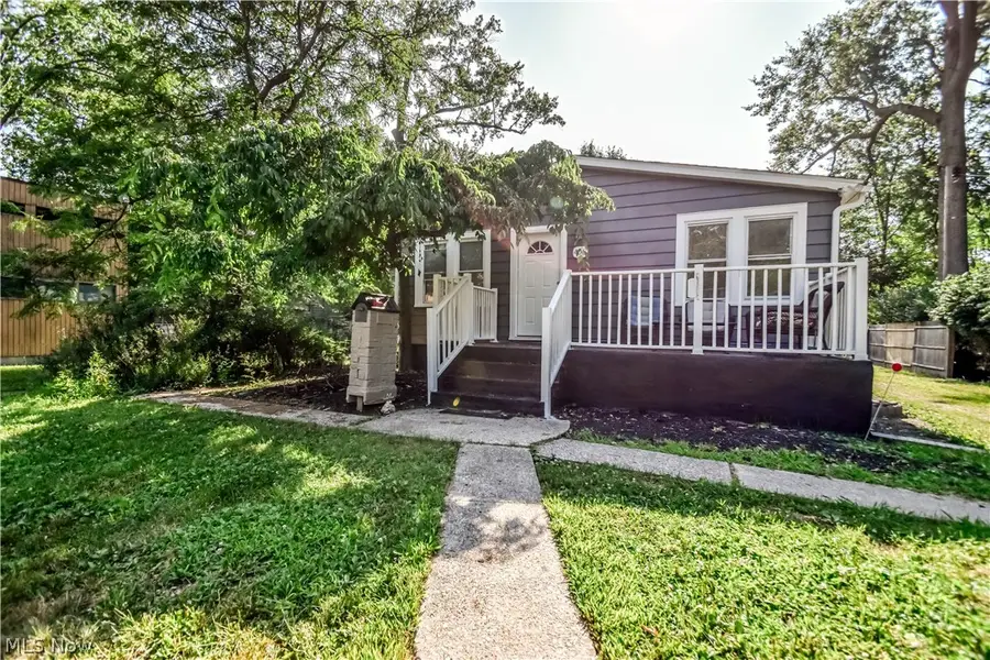 406 E 266th Street, Euclid, OH 44132 - #2